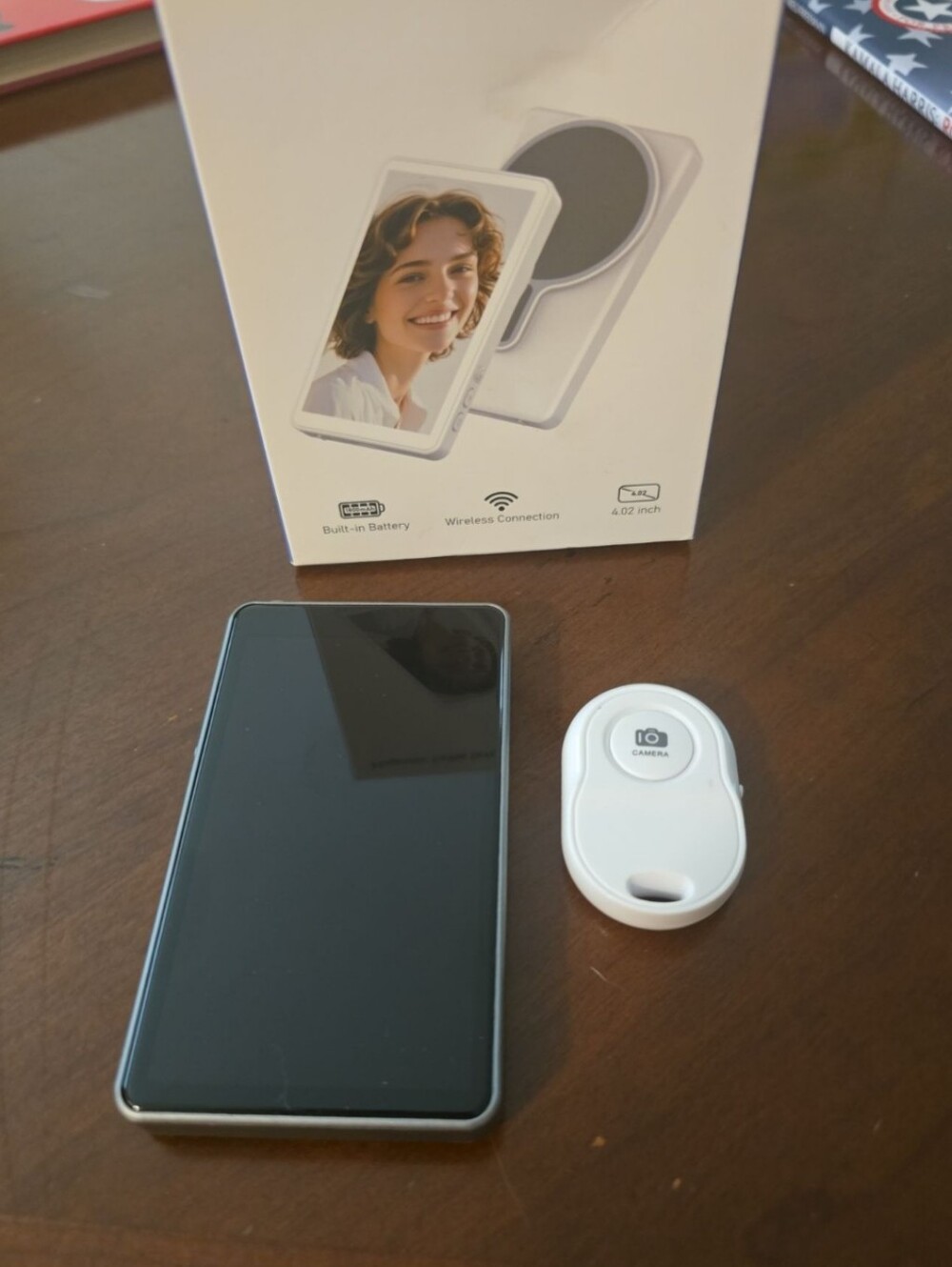 Magnetic Selfie Screen - Picture 3 of 7